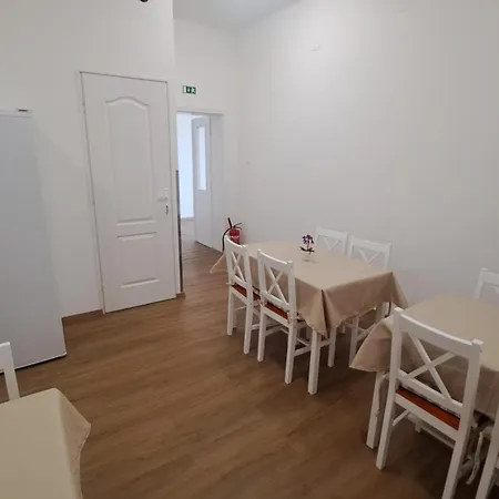 בית הארחה Ikon Vendeghaz שיופוק