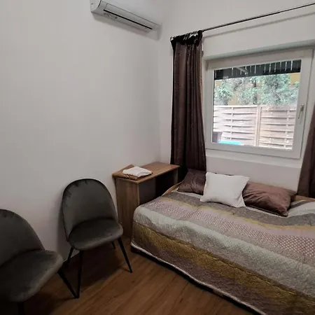 Ikon Vendeghaz שיופוק