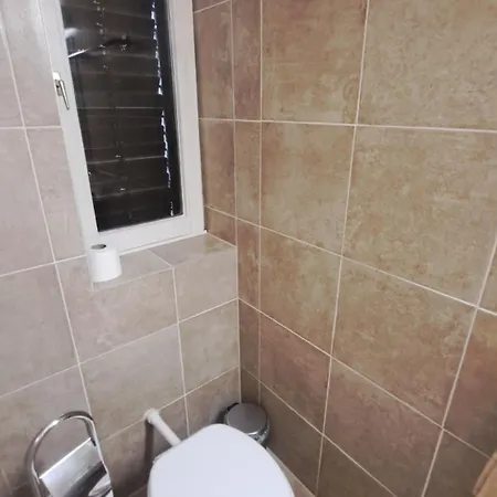 Ikon Vendeghaz בית הארחה שיופוק