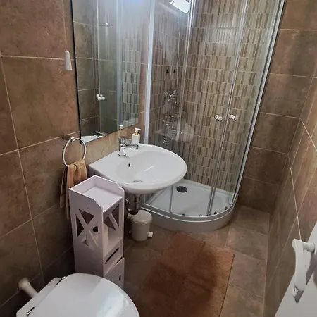 Ikon Vendeghaz בית הארחה שיופוק